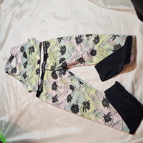 akela surf Other - Akela surf set leggins L Top XL open back